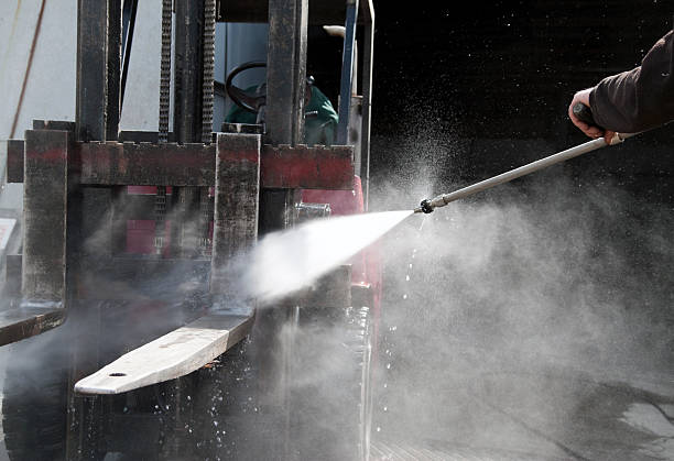 Best Deck Pressure Washing  in Benton Harbor, MI
